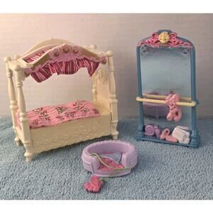 Fisher Price Loving Family Dollhouse Toddler Bed 2009, Ballerina Mirror, Pet Bed
